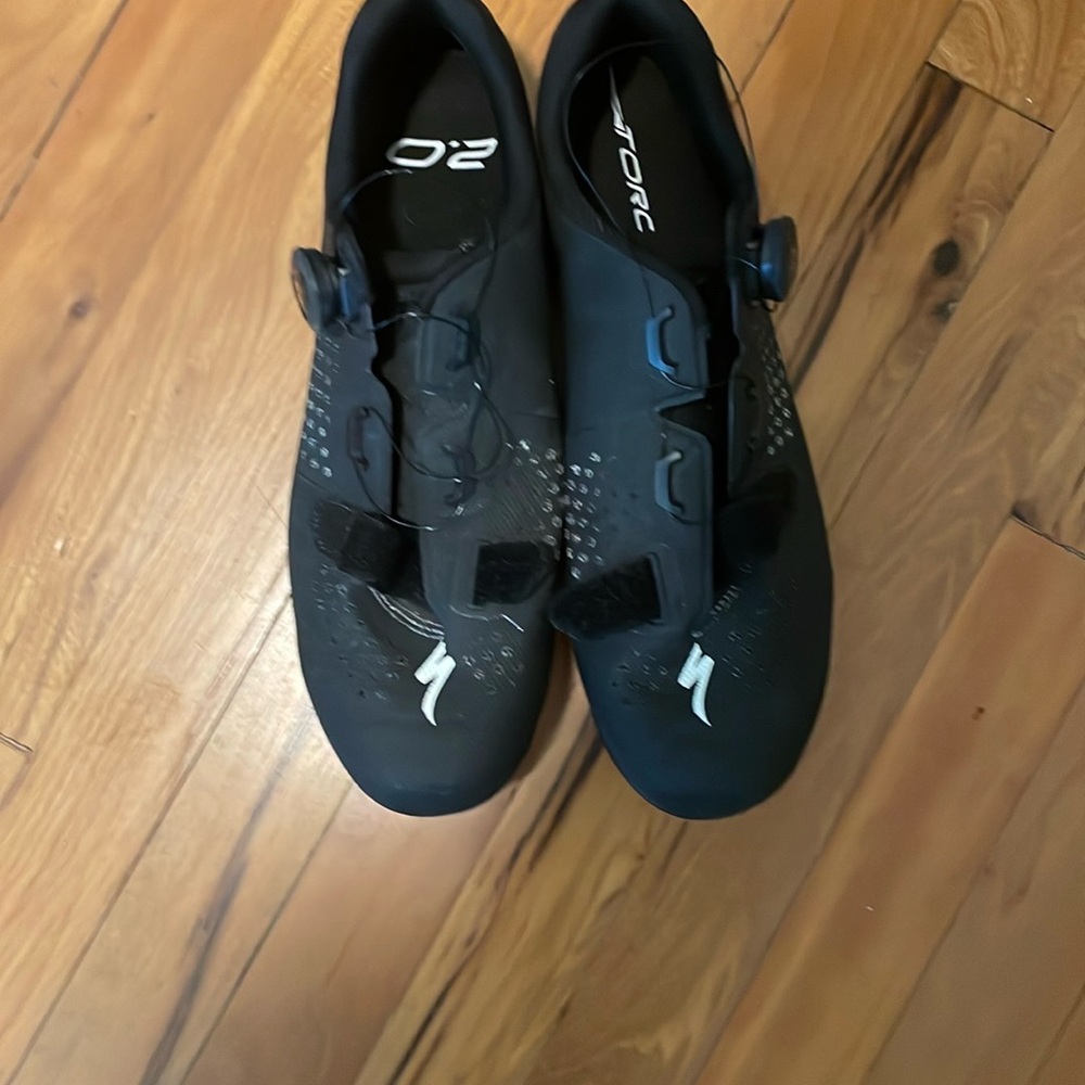 Black Cycling Shoes